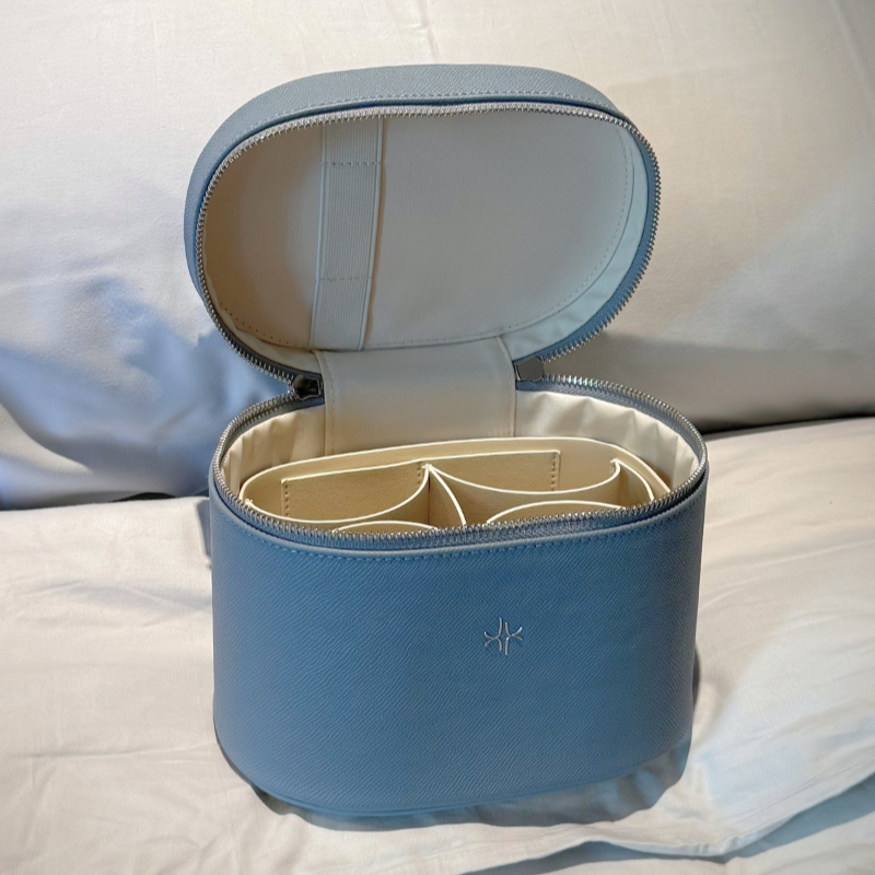 The Vanity Case